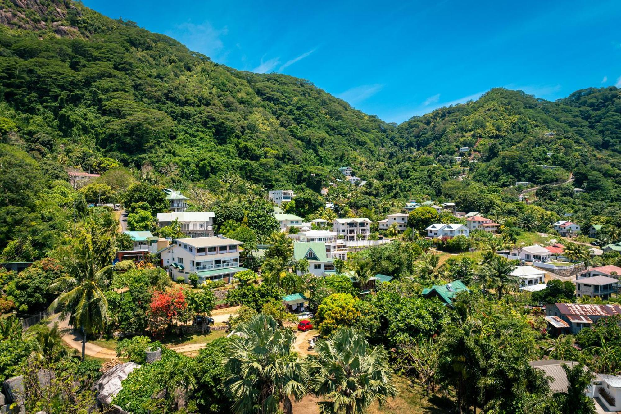 Lodge Lemongrass Beau Vallon (Mahe)