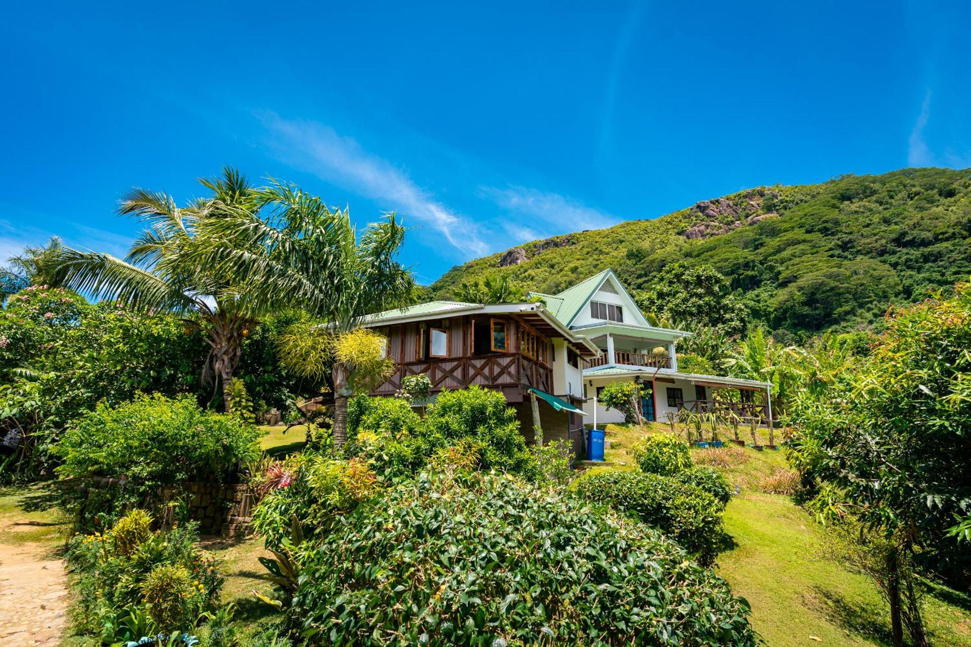 Lodge Lemongrass