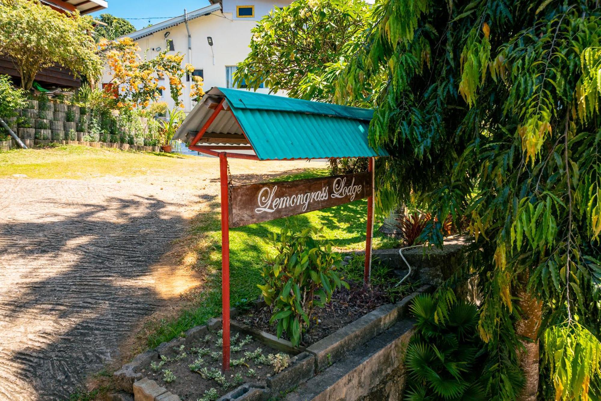 Lodge Lemongrass Beau Vallon (Mahe)