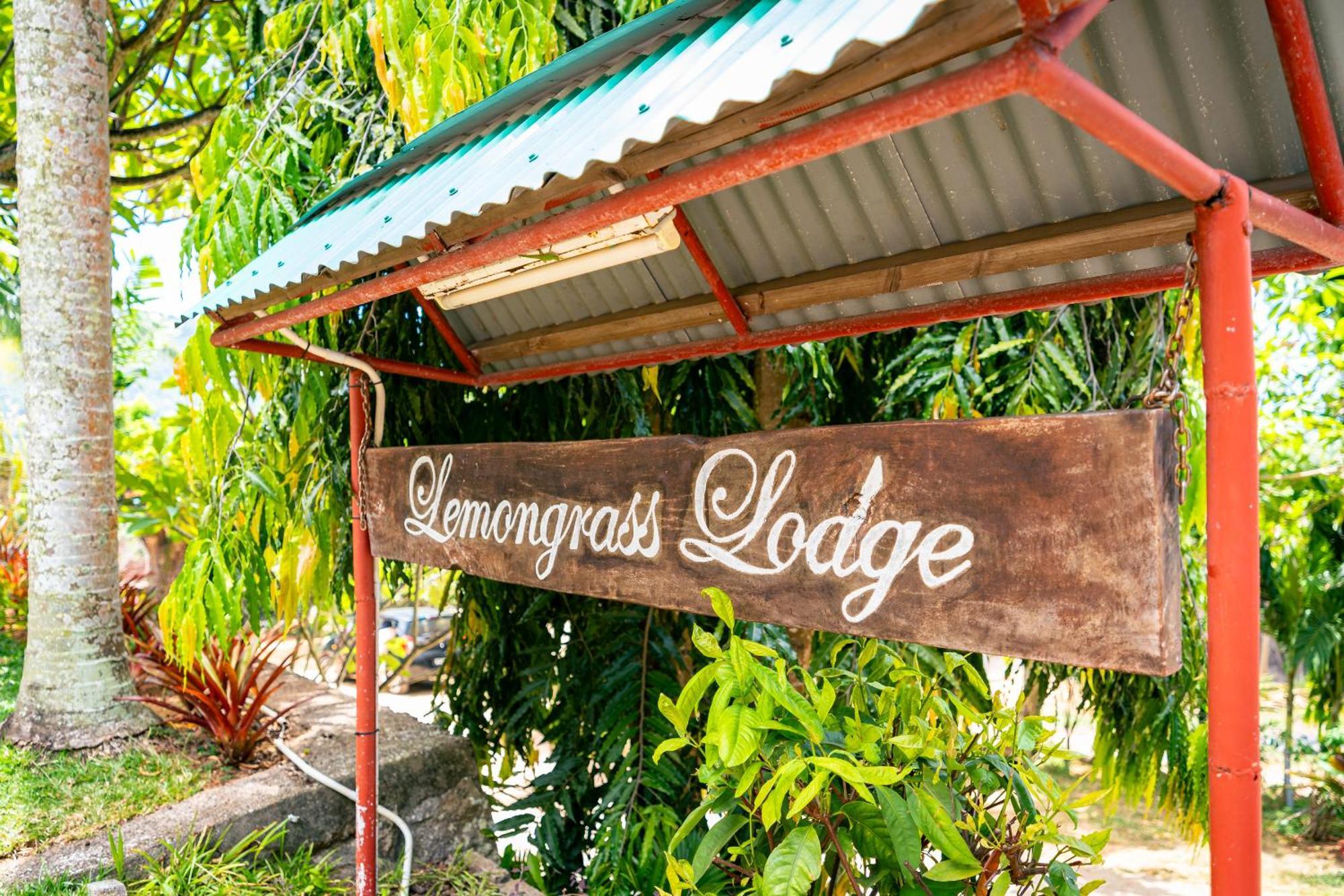 Lodge Lemongrass