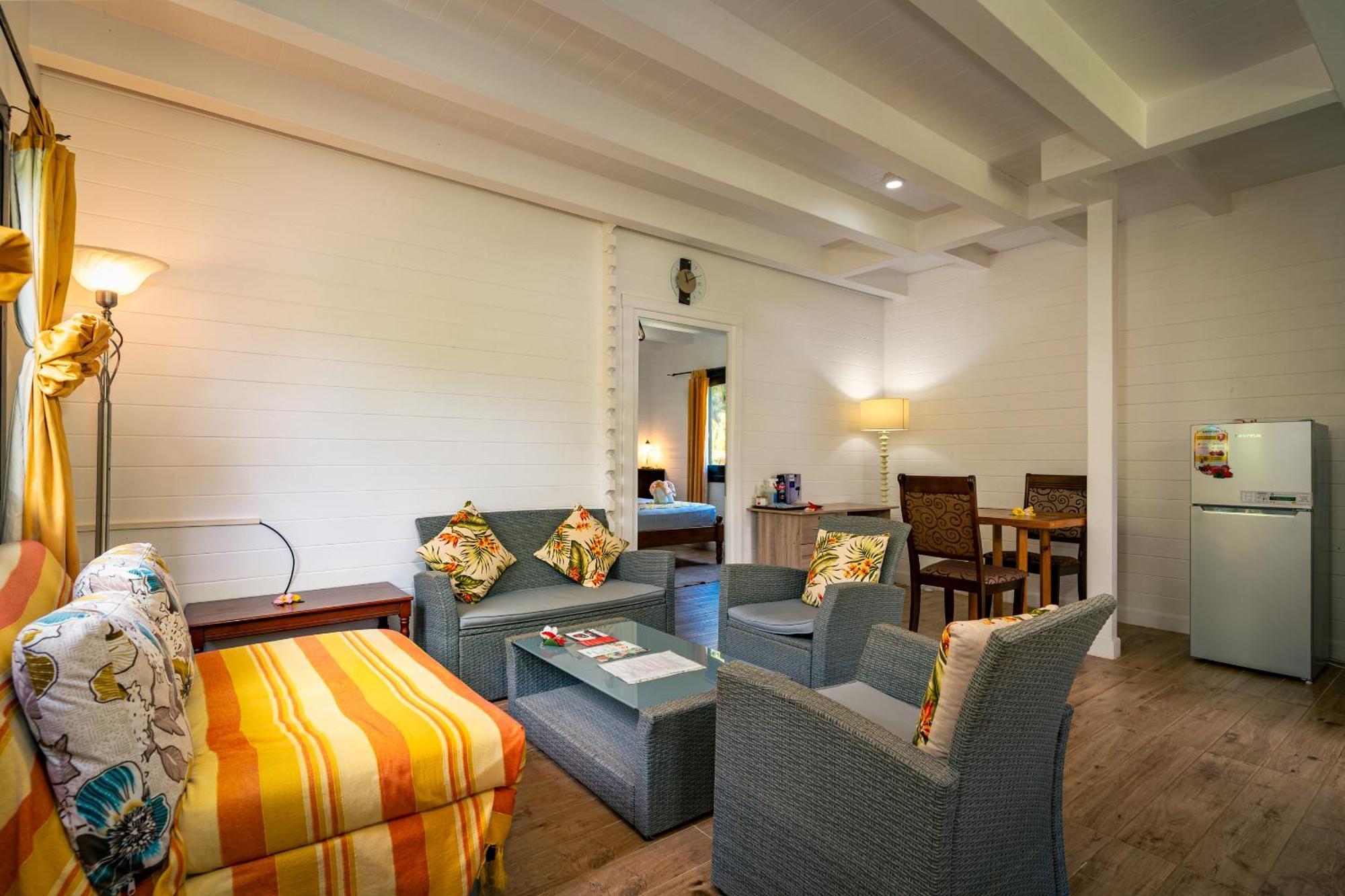 Lodge Lemongrass *
