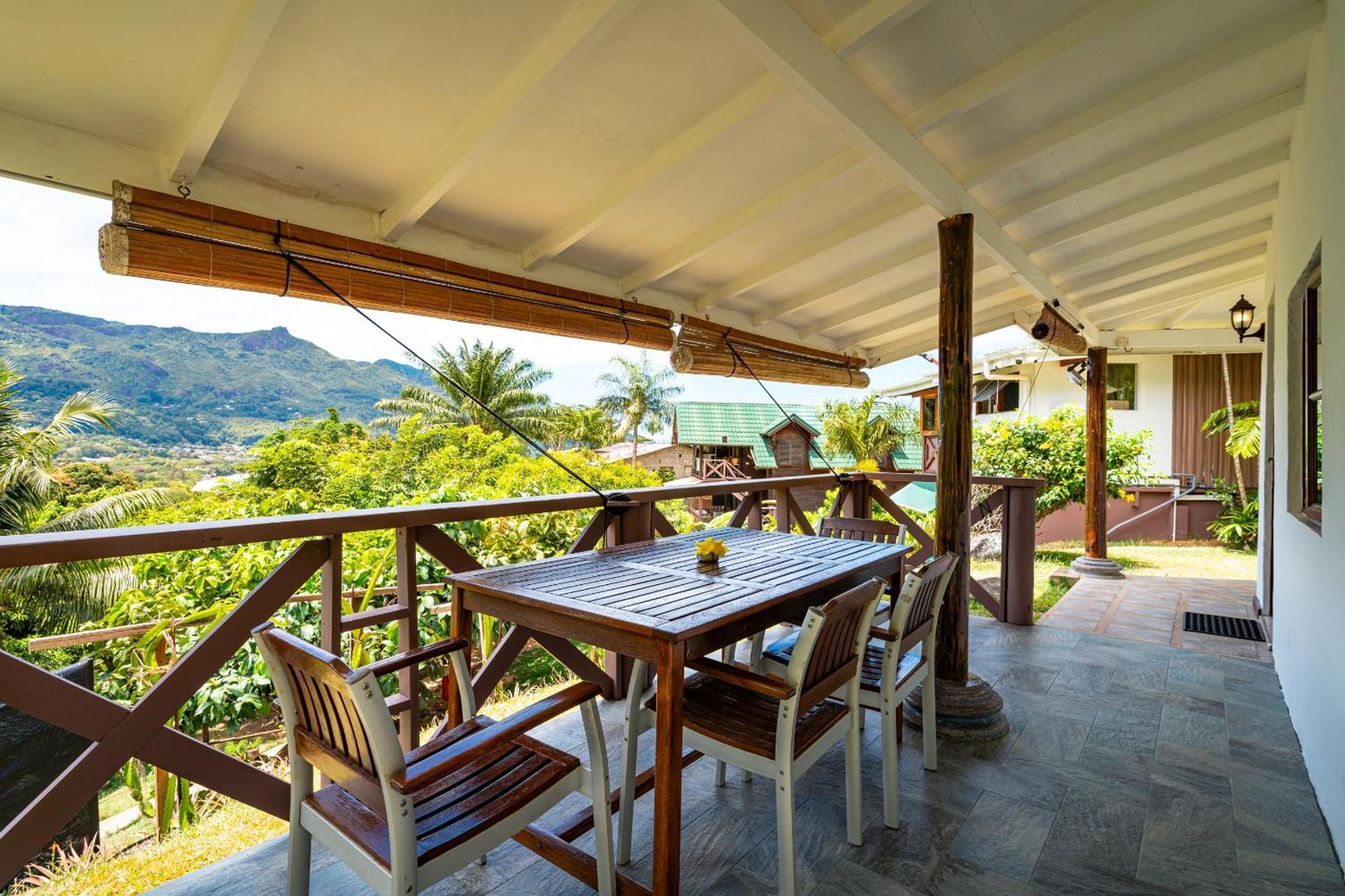 Lemongrass Lodge