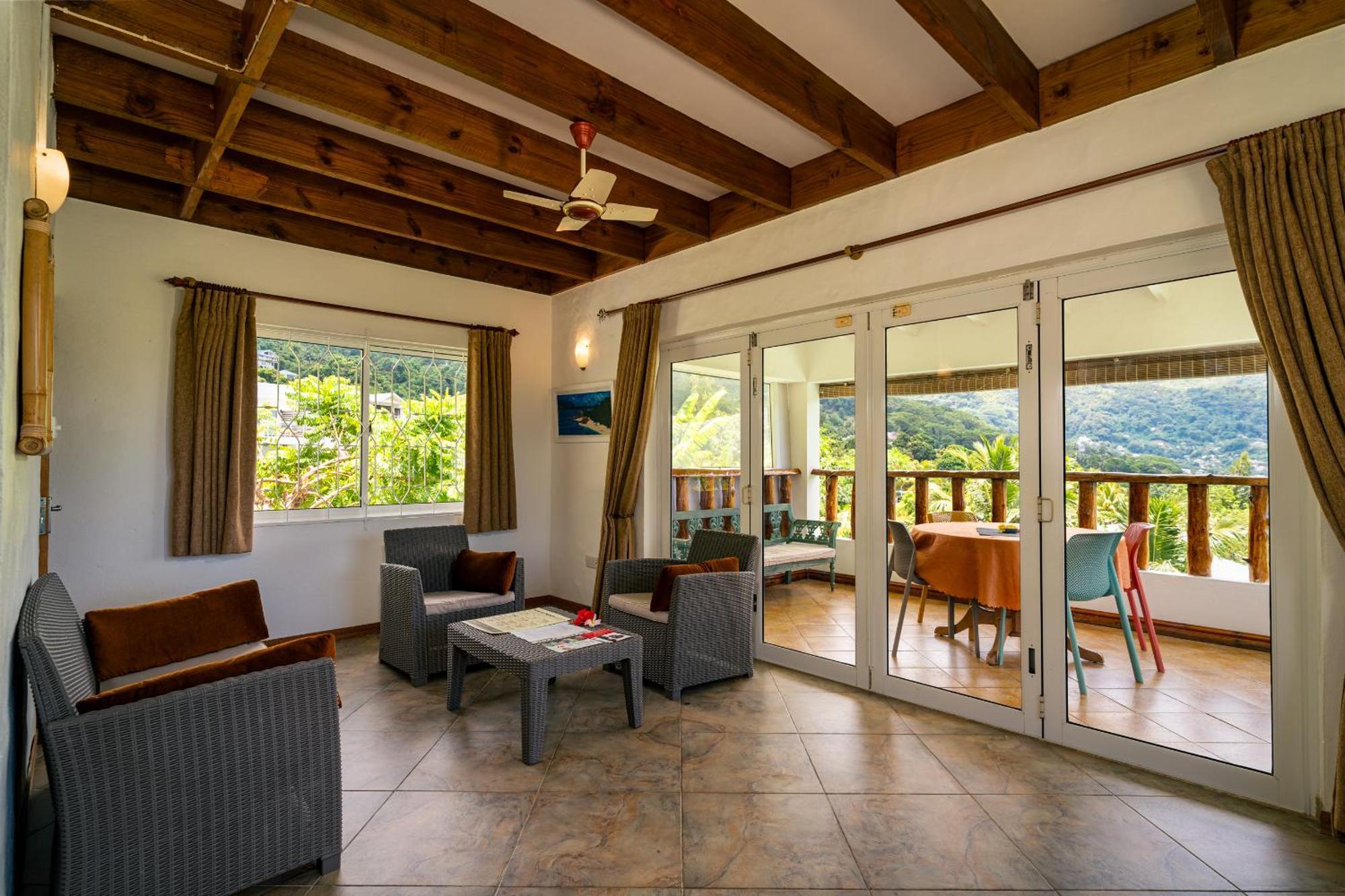 Lemongrass Lodge Beau Vallon (Mahe)